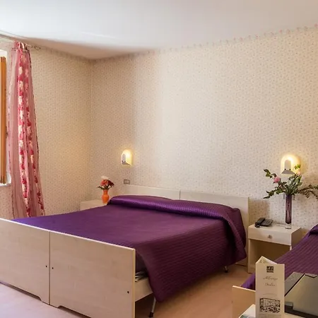 Hotel Italia Abbadia 3*